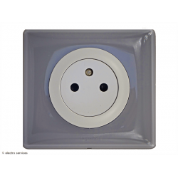 Prise de courant 2P+T Surface Céliane Complet Gris Perle - Avec griffes - CCGP010G