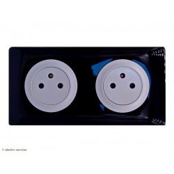 Double prise de courant 2P+T Surface Céliane Complet Noir - Sans griffes - CCN013