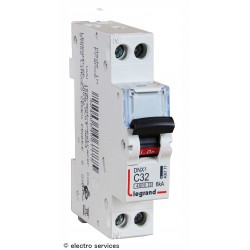 Disjoncteur 32A courbe C Legrand DNX³ 406777 – 1P+N 6kA 1 module
