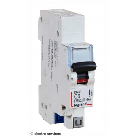 Disjoncteur 6A courbe C Legrand DNX³ 406781 – 1P+N auto 6kA 1 module