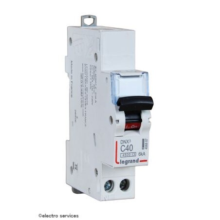 Disjoncteur 40A courbe C Legrand DNX³ 406887 – 1P+N auto-vis 6kA 1 module