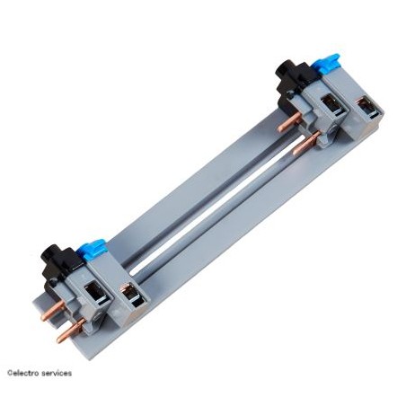 Peigne vertical VX3 Legrand 405000 – entraxe 125 mm coffret 2 rangées
