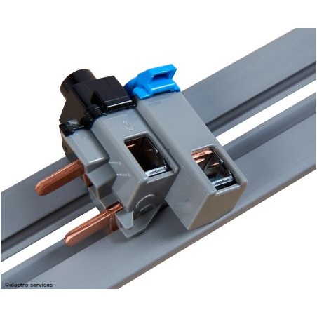 Peigne vertical VX3 Legrand 405000 – entraxe 125 mm coffret 2 rangées
