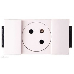 Prise 2P+T Surface pour goulotte clippage direct Mosaic Legrand - Blanc - LEG077101L