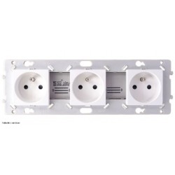 Prise de courant triple 2P+T Hager Essensya WE123 blanc