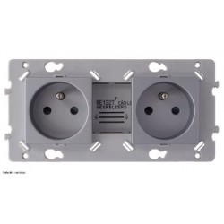 Prise de courant double 2P+T  Hager Essensya WE122T titane