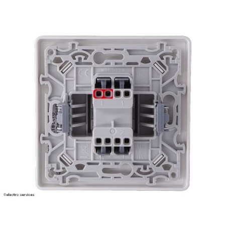 Interrupteur ou Va-Et-Vient complet Hager Essensya Blanc face arrière avec griffes
